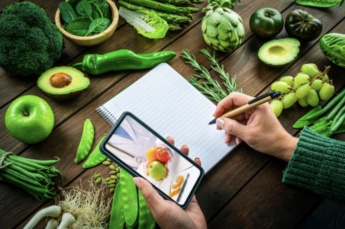 The benefits of working with an online nutrition coach